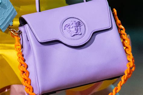 отличить настоящее versace|The Official Guide: Versace Bag Authentication (0224) .